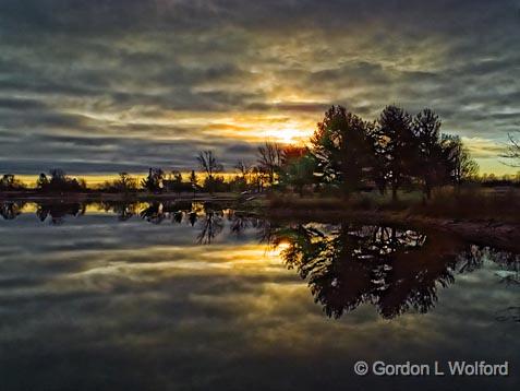 Rideau Canal Sunrise_DSCF03428.jpg - Photographed along the Rideau Canal Waterway at Smiths Falls, Ontario, Canada.